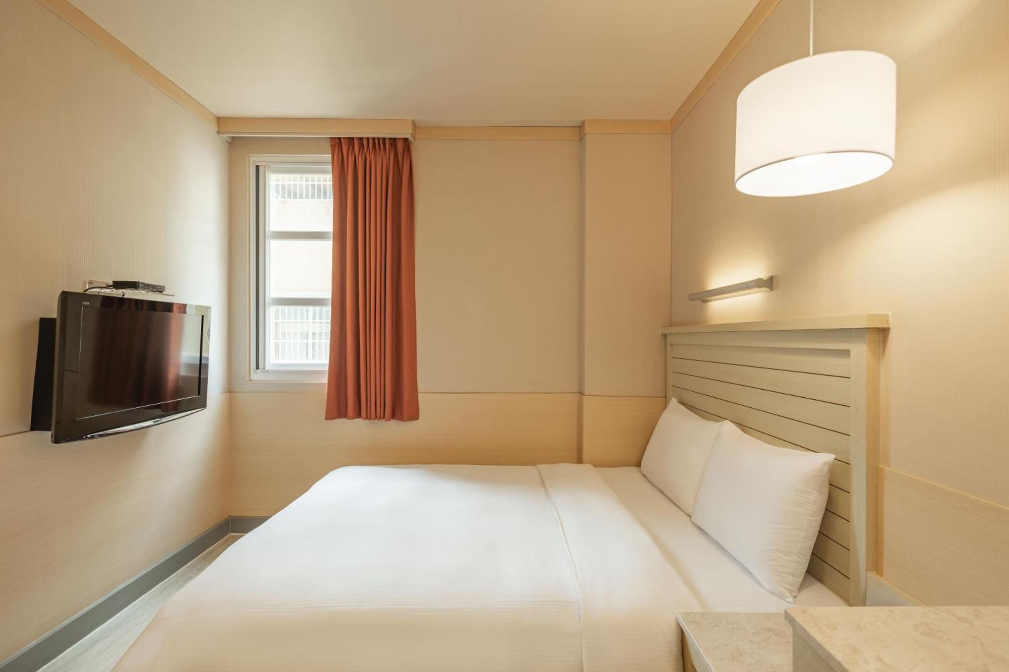 Kindness Hotel - Jhong Jheng Kaohsiung Habitación foto