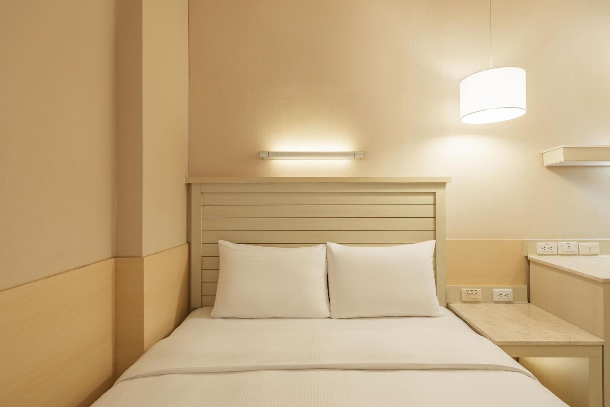 Kindness Hotel - Jhong Jheng Kaohsiung Habitación foto