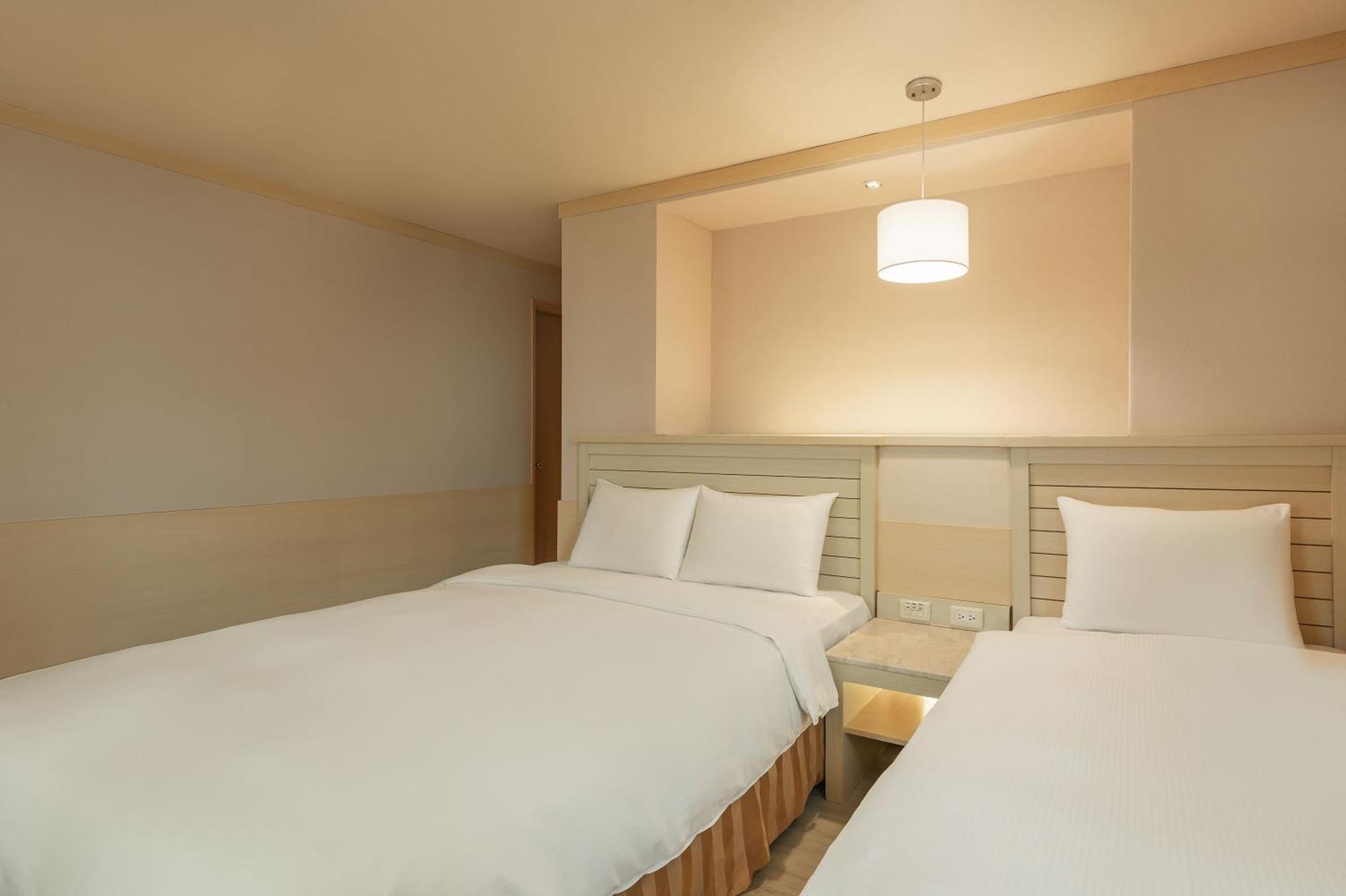 Kindness Hotel - Jhong Jheng Kaohsiung Habitación foto