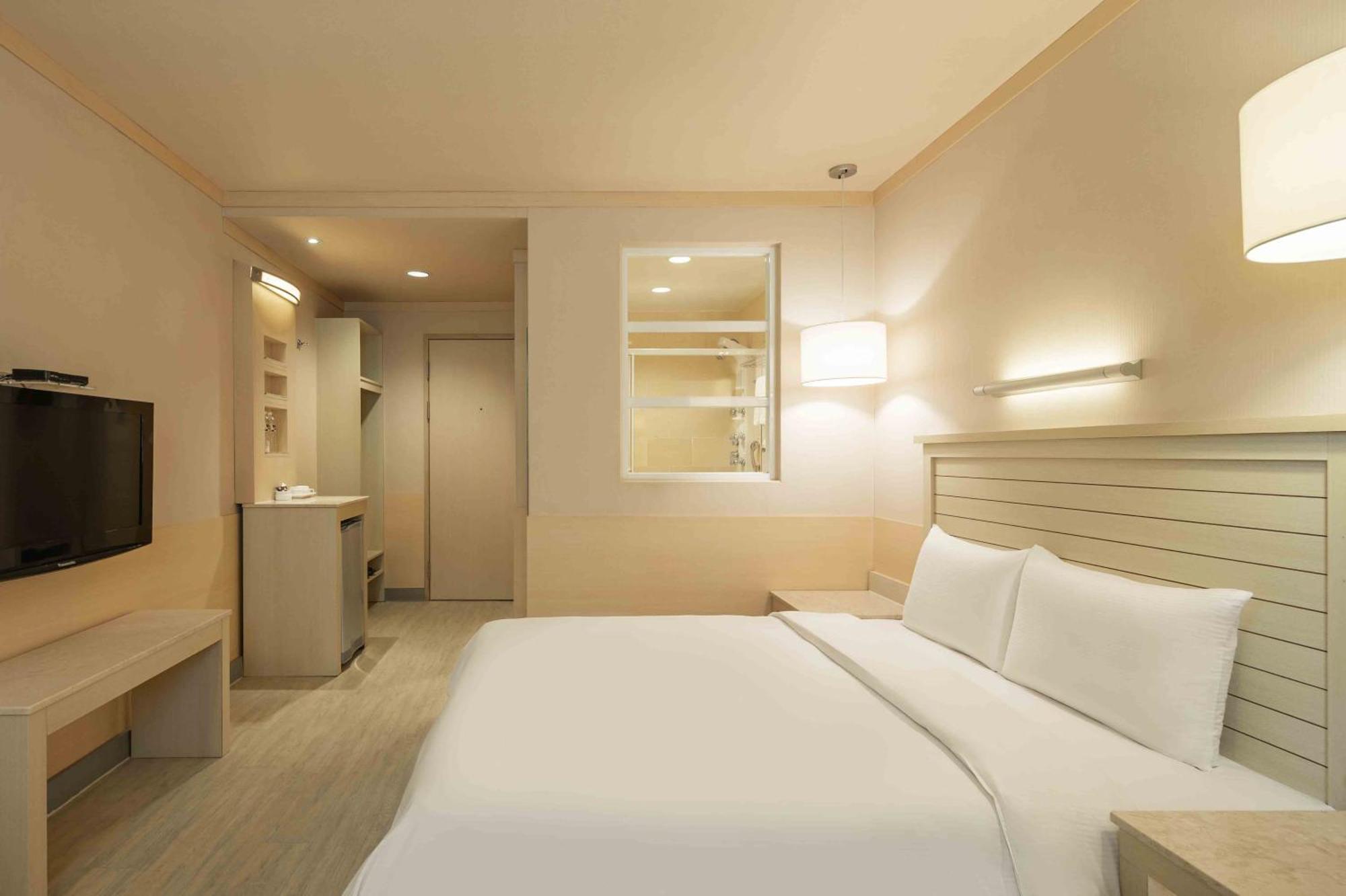 Kindness Hotel - Jhong Jheng Kaohsiung Habitación foto