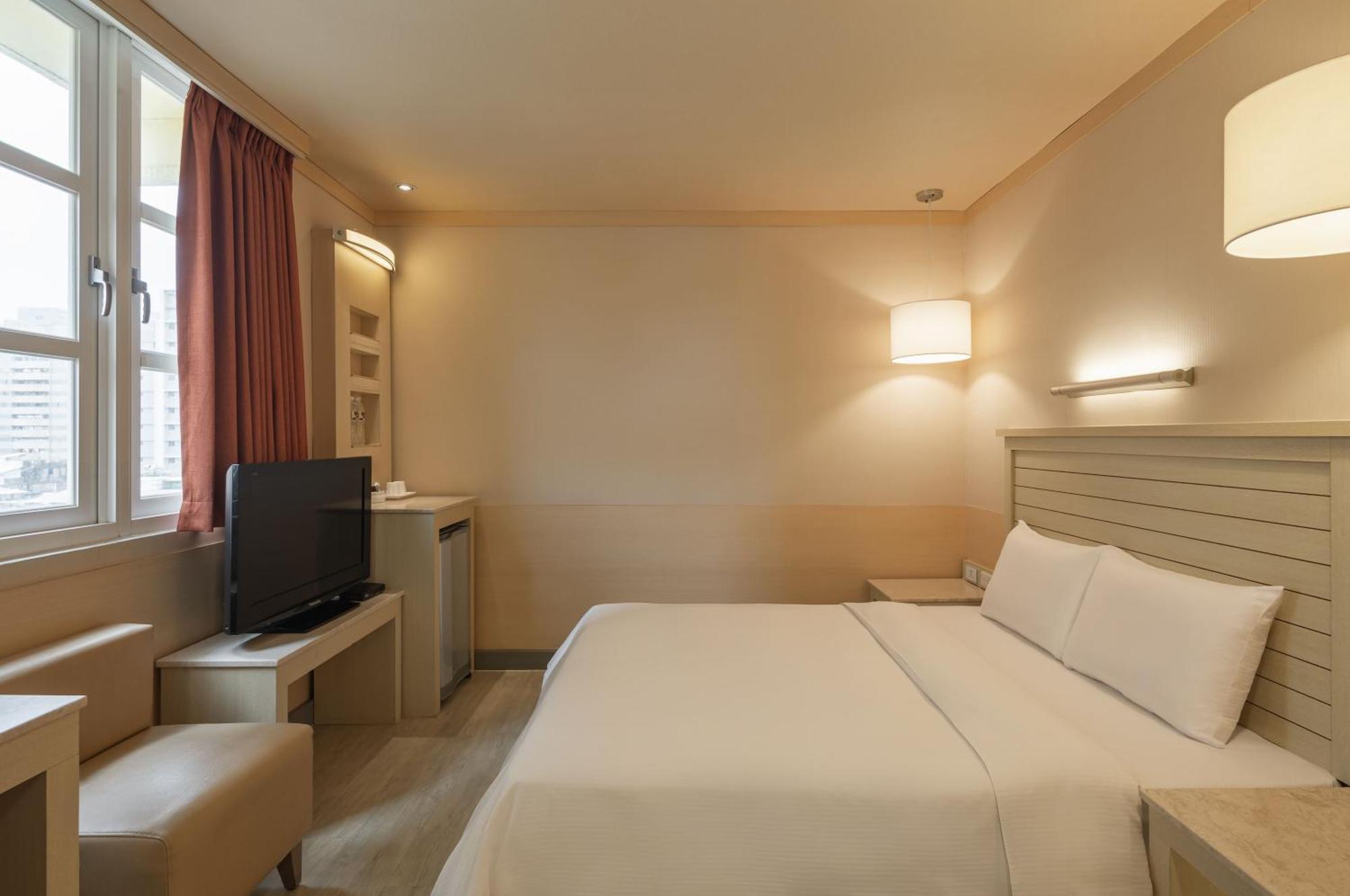 Kindness Hotel - Jhong Jheng Kaohsiung Habitación foto